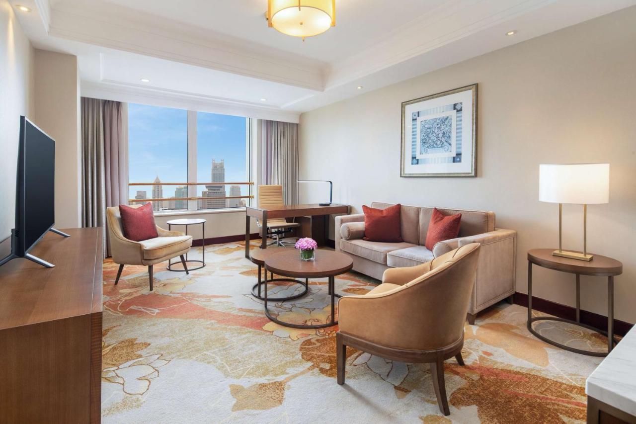 Class Deluxe Suite