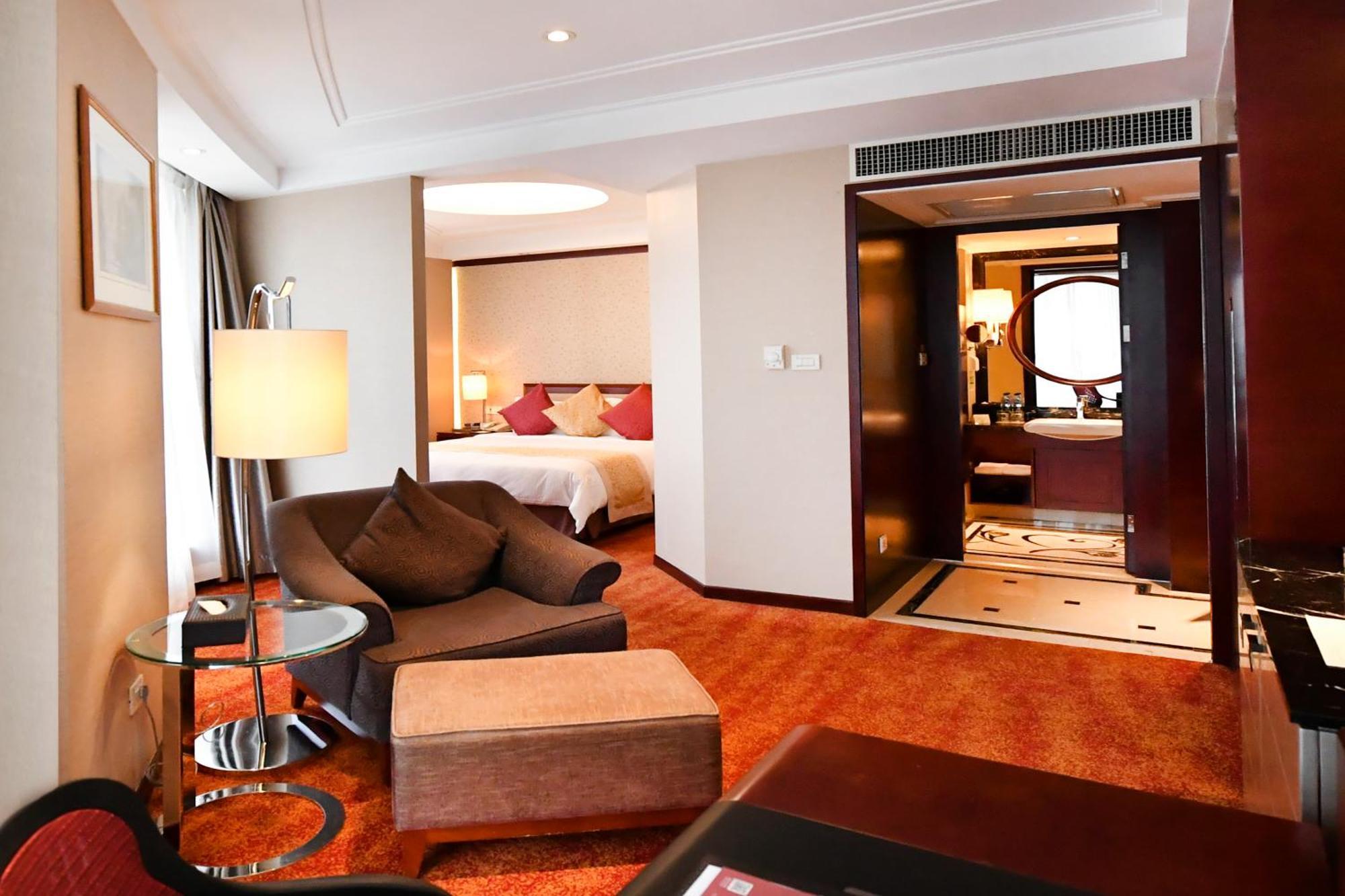 Deluxe King Room,1640382542:JPEG