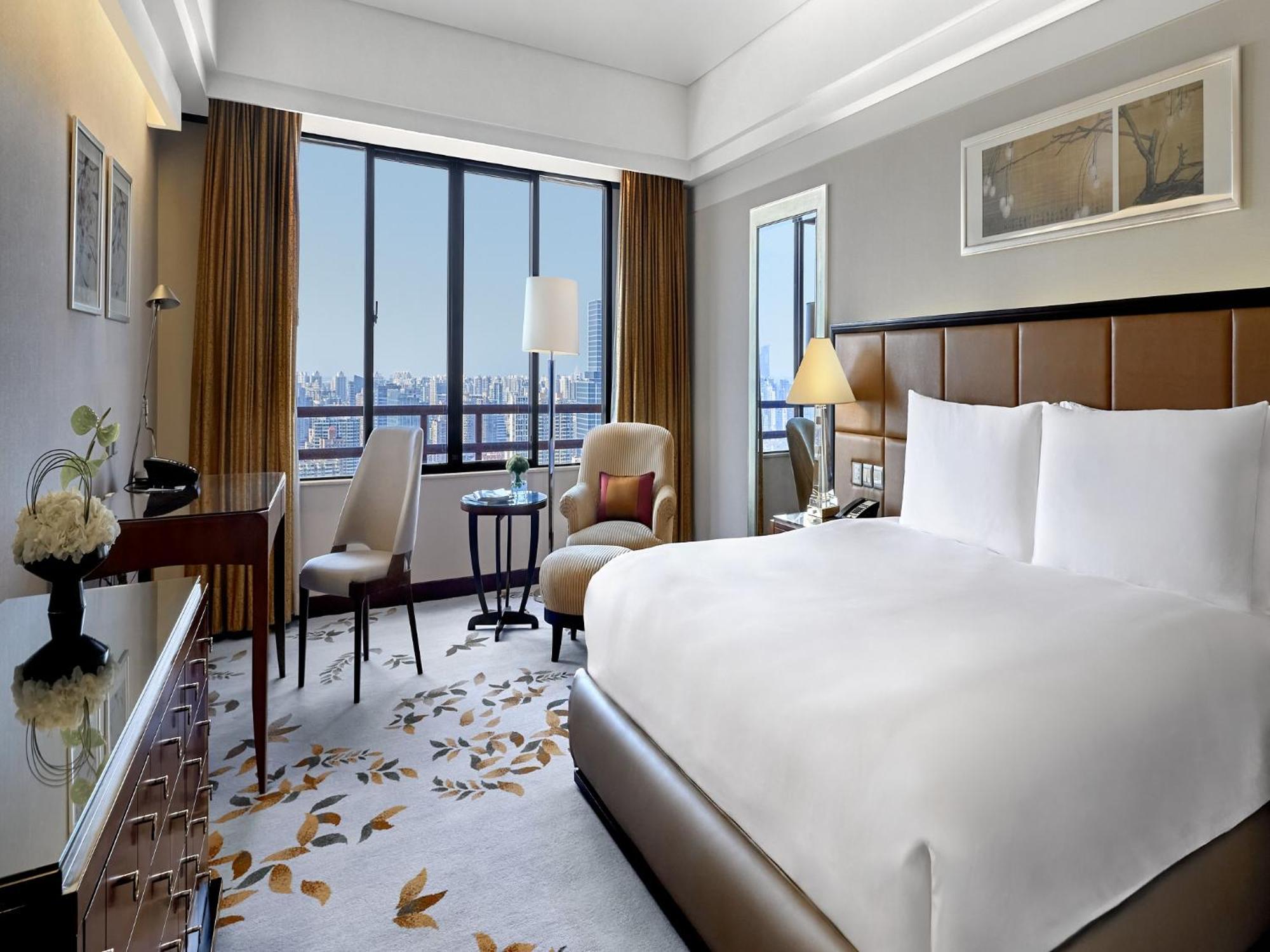 Deluxe City View Room, Guest room, 1 King, City view,1657149668:JPEG
